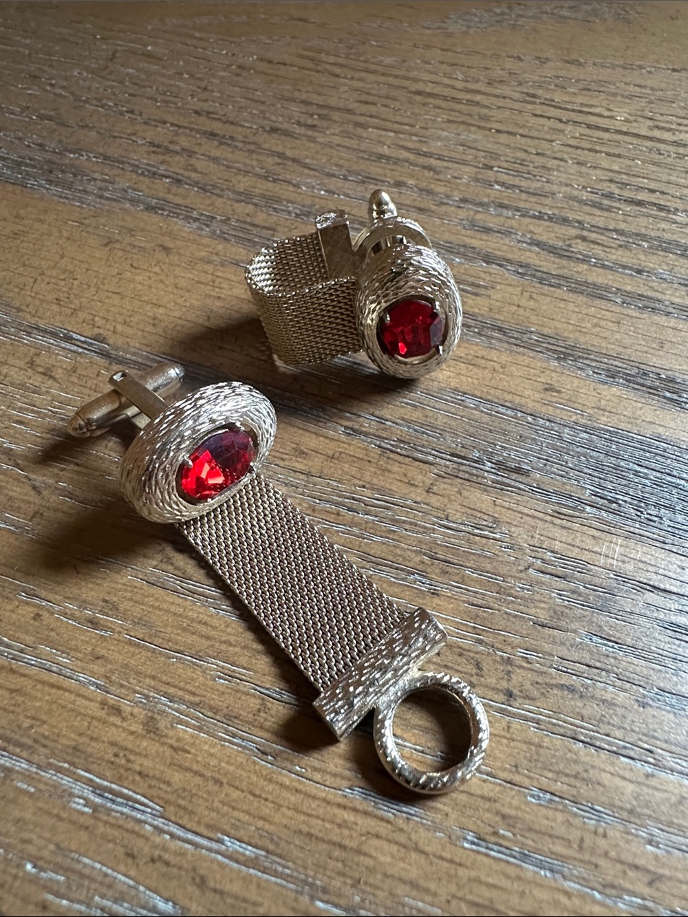 Vintage 70’s DANTE Cufflinks with Red Stone and Gold Tone Mesh